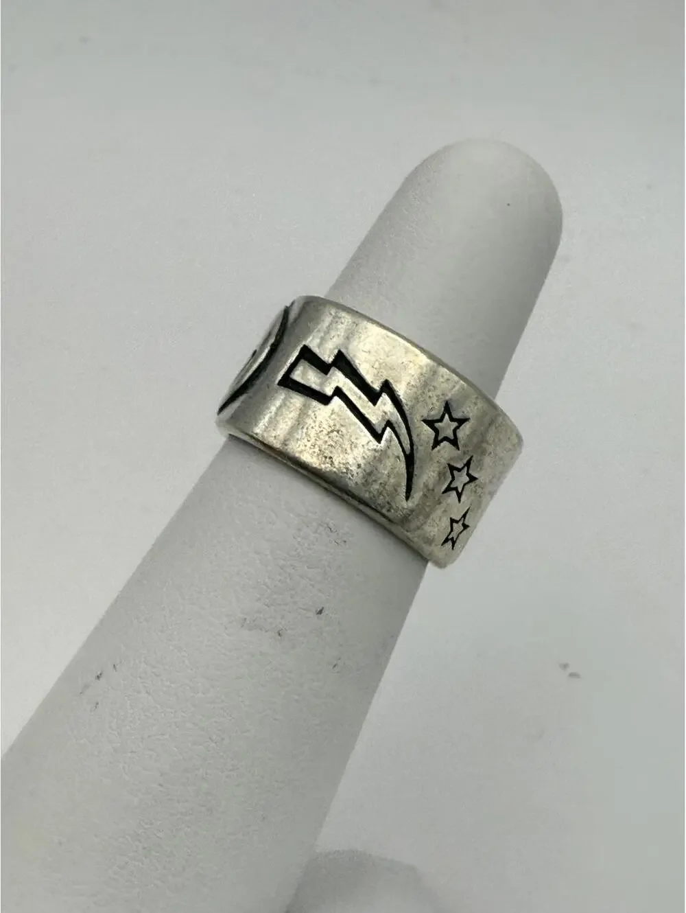 Silver Wide Band Ring with Smiley Face and Lightning Bolt Design Size 4.5